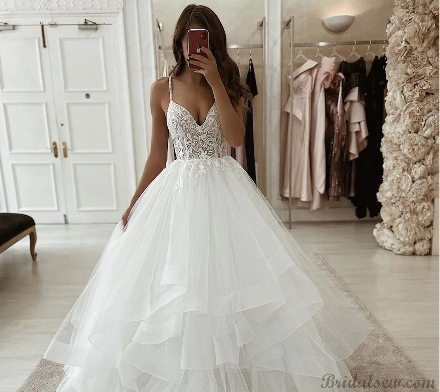 A-line Spaghetti Straps Vintage Tulle Modest Beach Wedding Dresses WD021