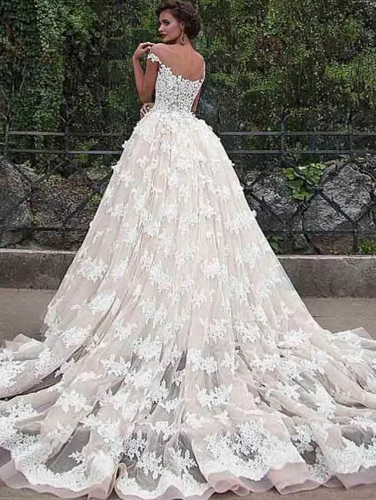 Ball Gown Vintage Wedding Dress Lace Short Sleeve Wedding Dress #ER156