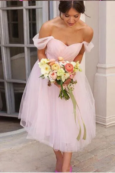 Pink Off the Shoulder Tulle Sweetheart Short Bridesmaid Dresses Homecoming Dresses