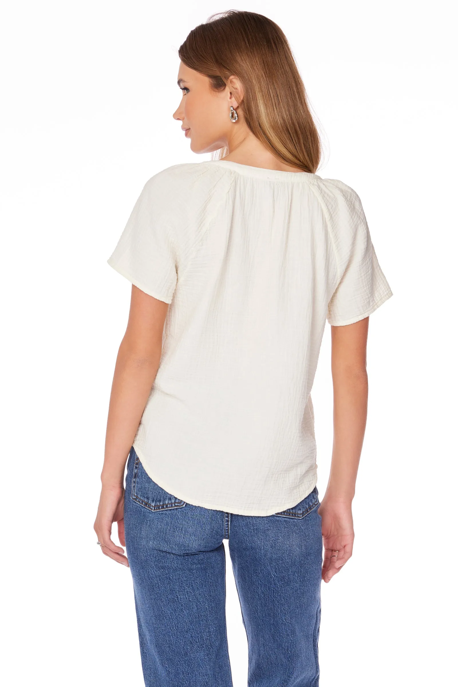 SPLIT NECK TOP